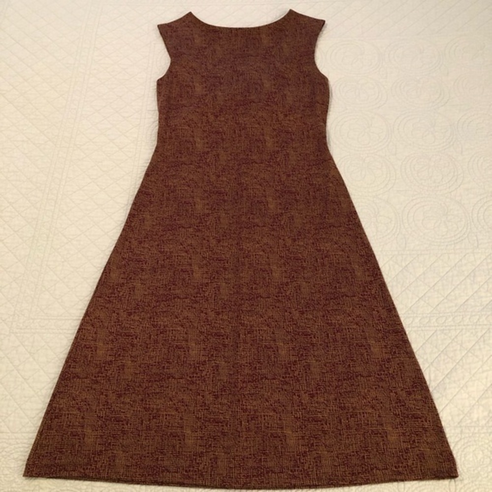 Lauren Ralph Lauren sleeveless midi dress. burgundy/gold. Small.